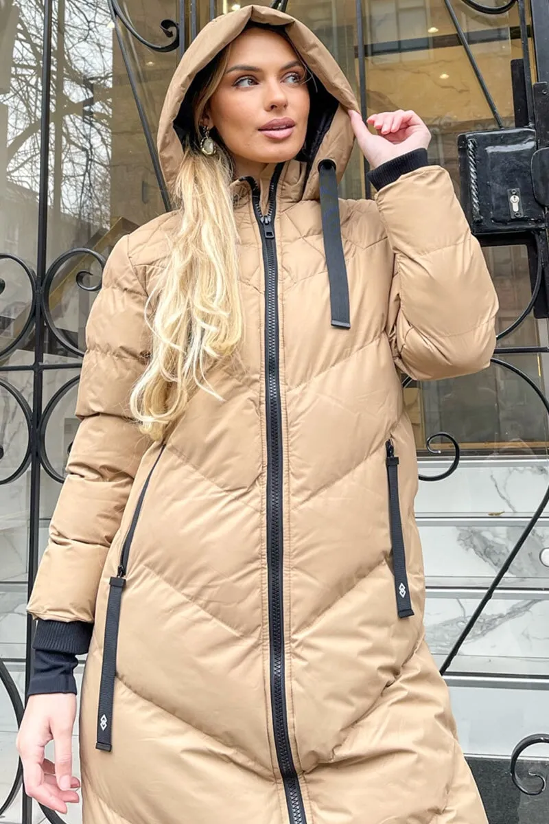 CAMEL HOODED PUFFER COAT WITH ZIP FRONT POCKETS