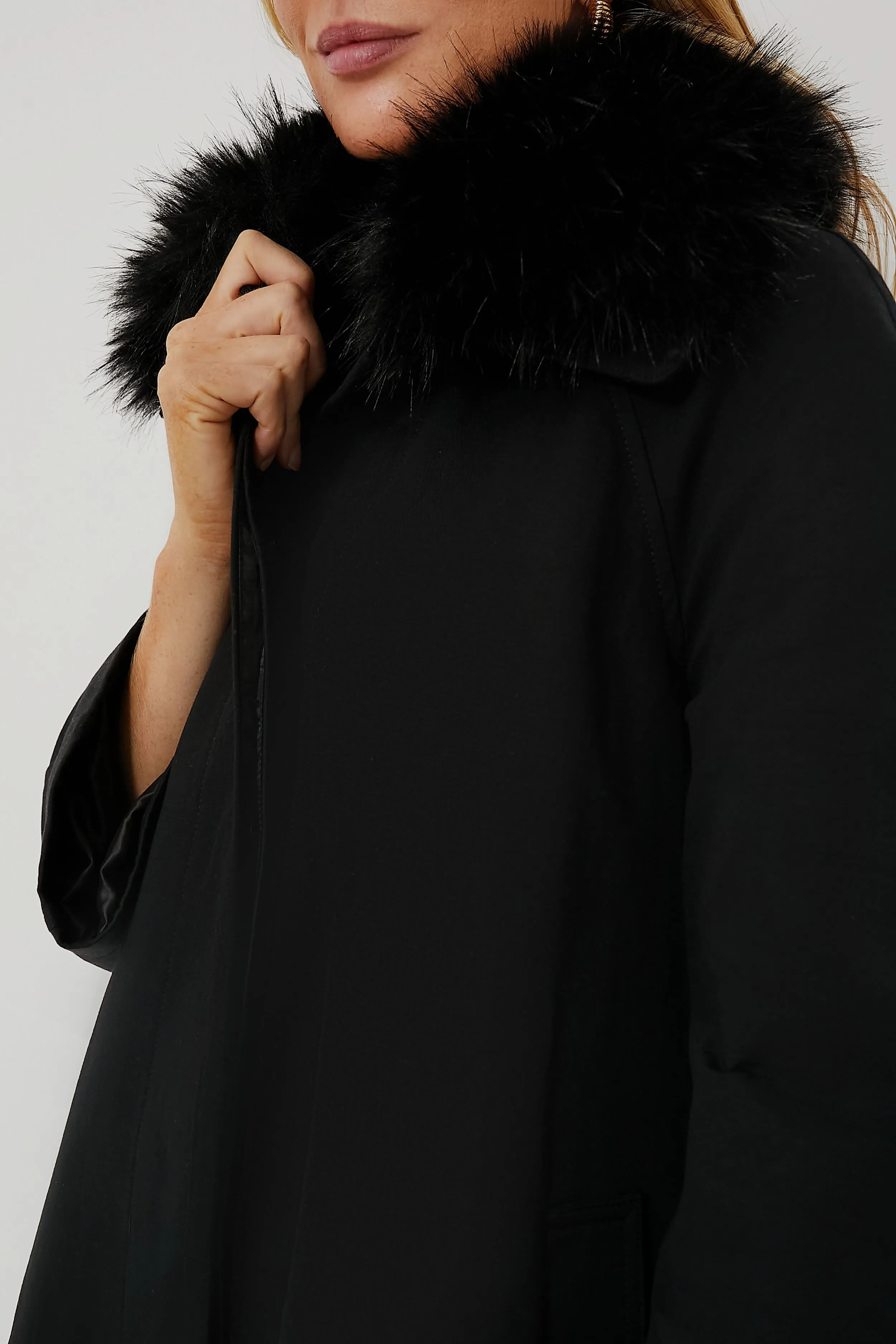 Fur Collar Cecile Swing Cape