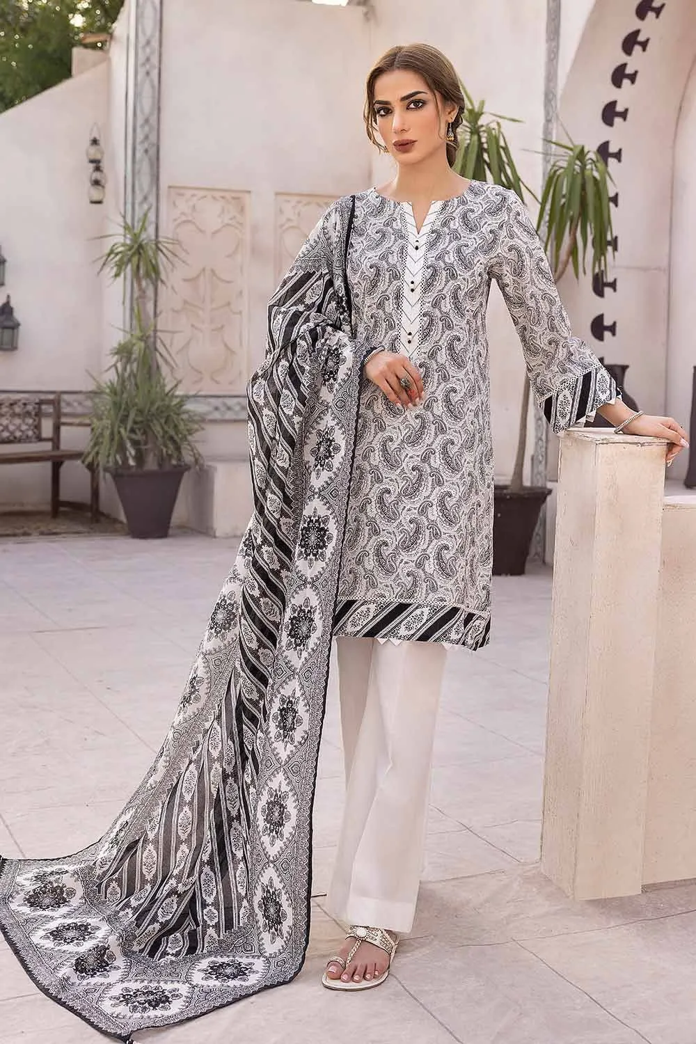 Gul Ahmed Monochrome Black & White – 3PC Unstitched Printed Lawn Suit B-32029