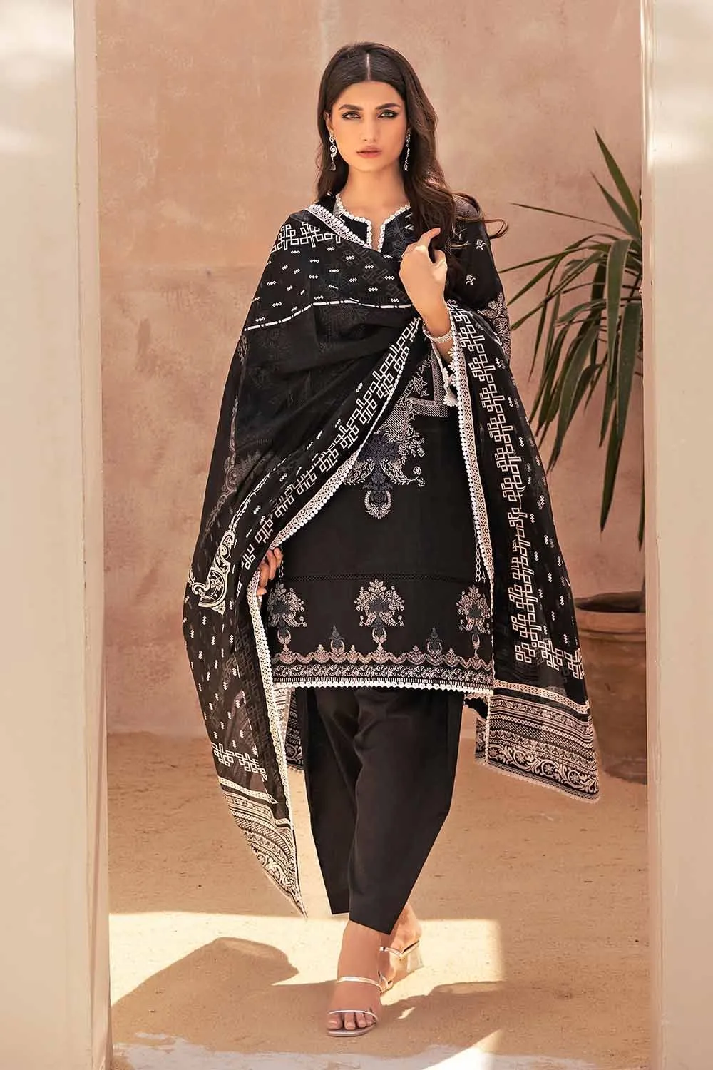 Gul Ahmed Monochrome Black & White – 3PC Unstitched Printed Lawn Suit B-32039