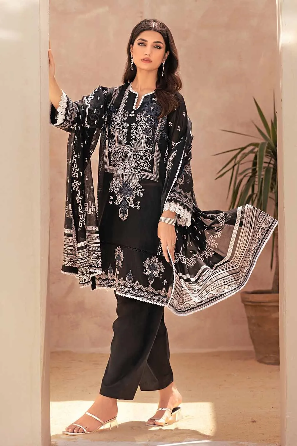 Gul Ahmed Monochrome Black & White – 3PC Unstitched Printed Lawn Suit B-32039