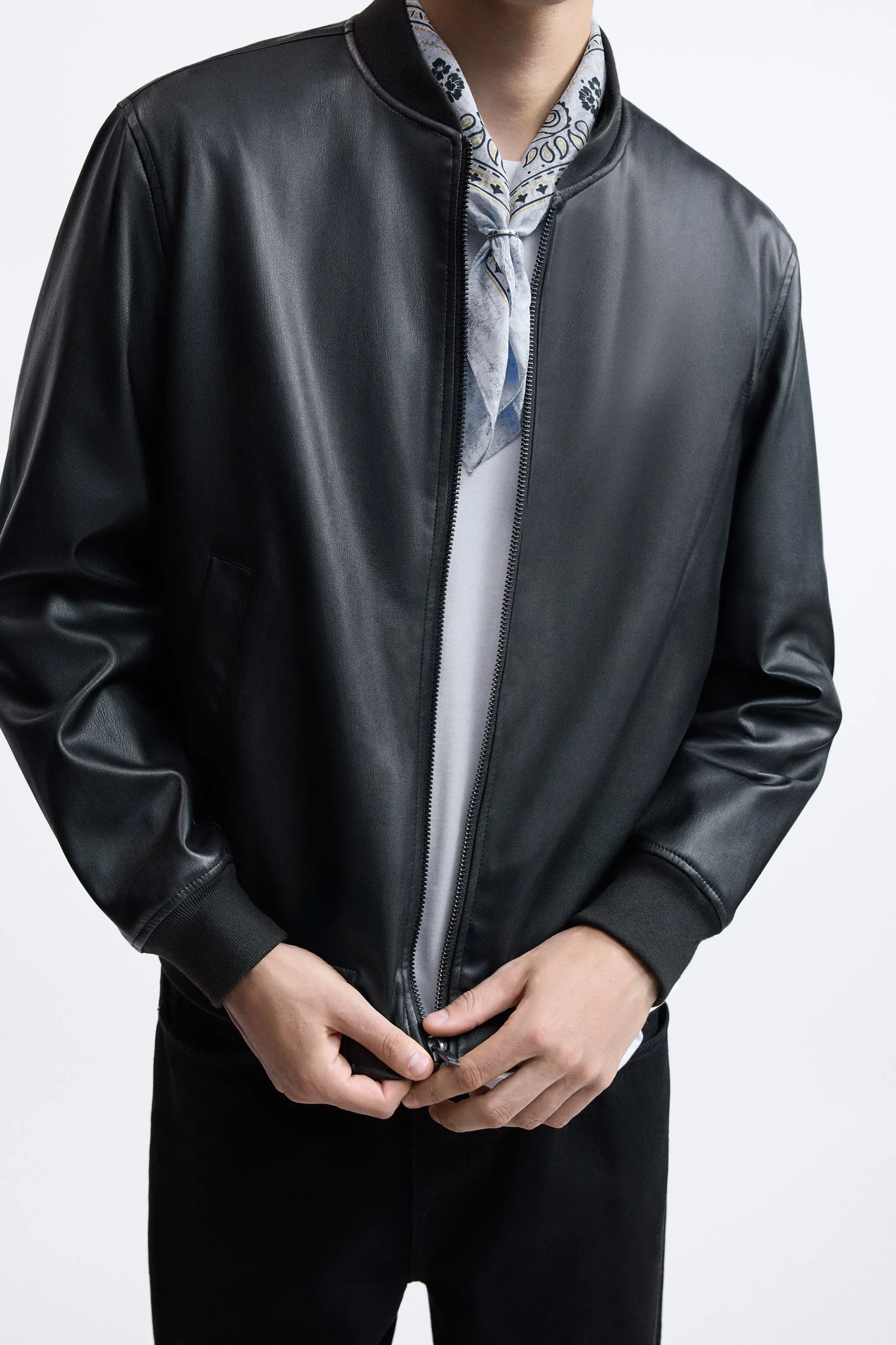 LEATHER BOMBER BLACK