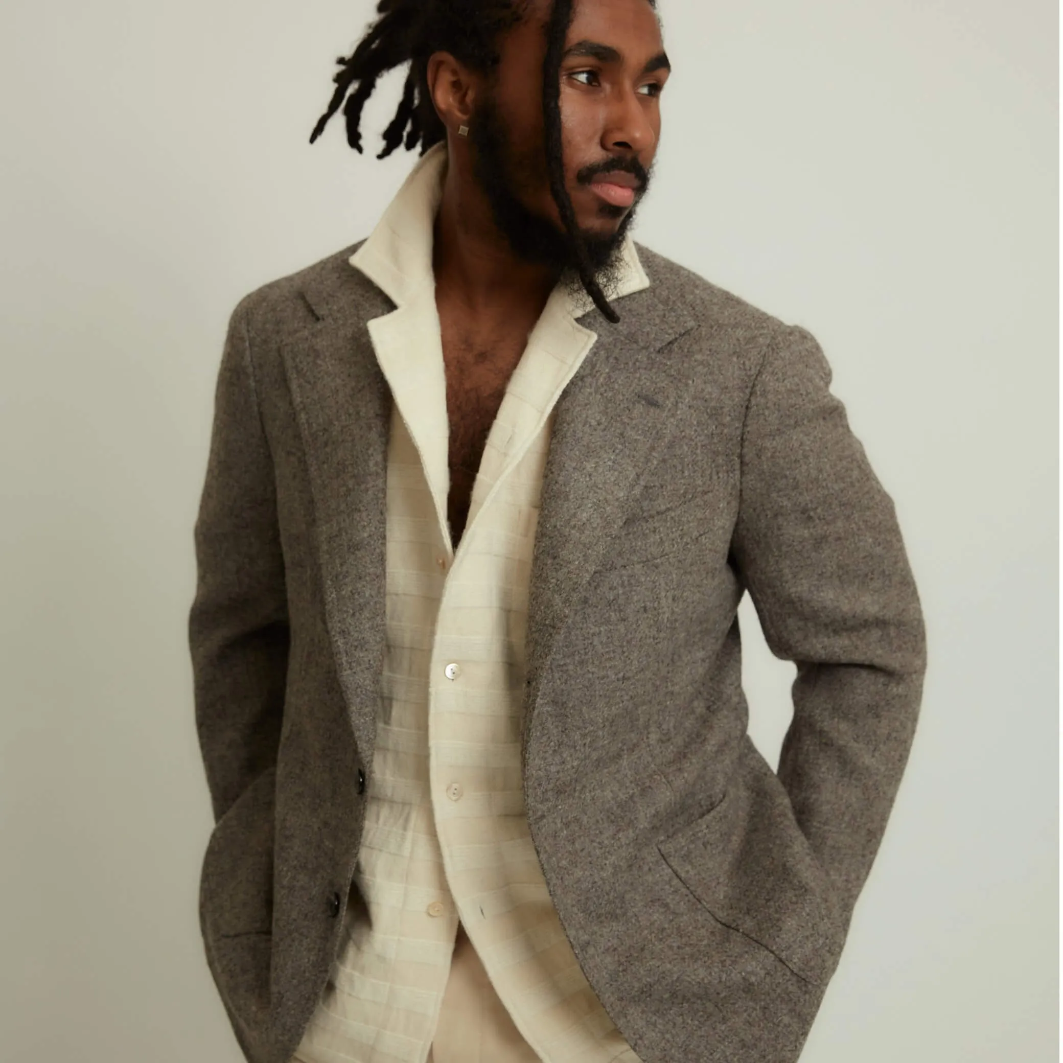 x Sartoria Carrara: Sport coat in taupe hopsack undyed wool tweed