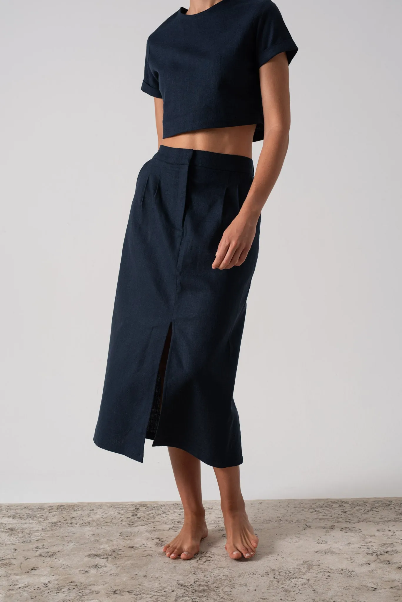 Zafran Midi Skirt in Navy