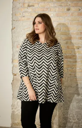 Zhenzi Baie Tunic in White and Black